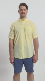 BIG & TALL DOCKSIDE SHORT SLEEVE CHAMBRAY SHIRT- BANANA CREAM