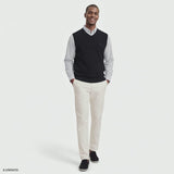 FINE GAUGE V-NECK SWEATER VEST - BLACK